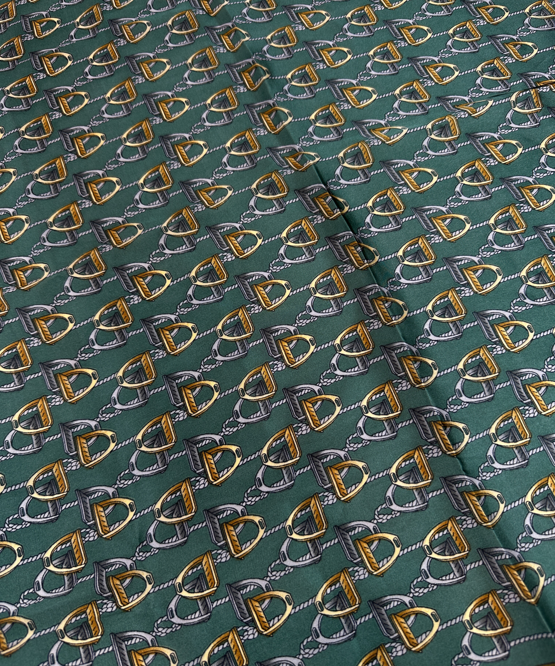 THE SQUARE SCARF "LE MORNE"