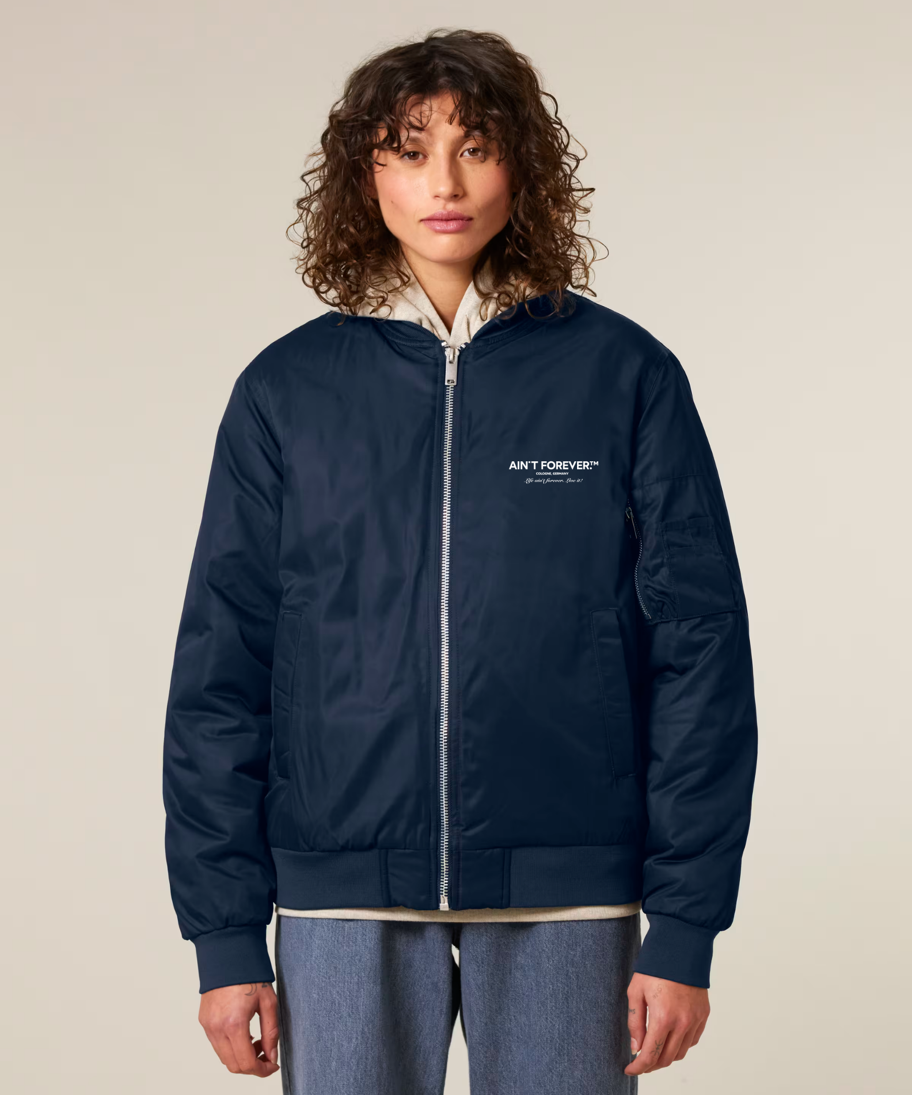 THE LIVE IT! BOMBER