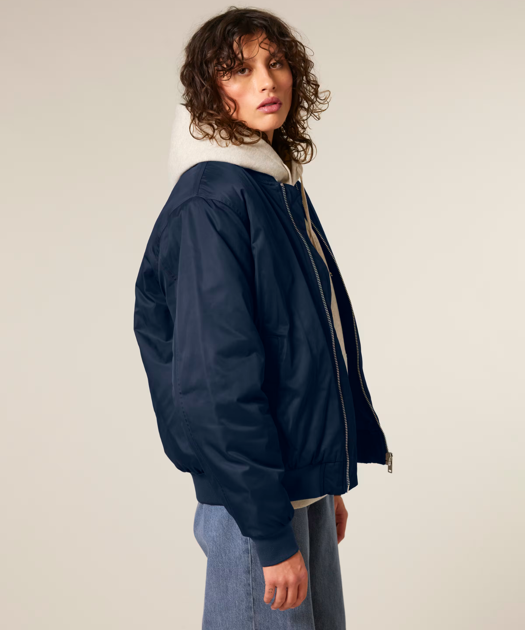 THE LIVE IT! BOMBER