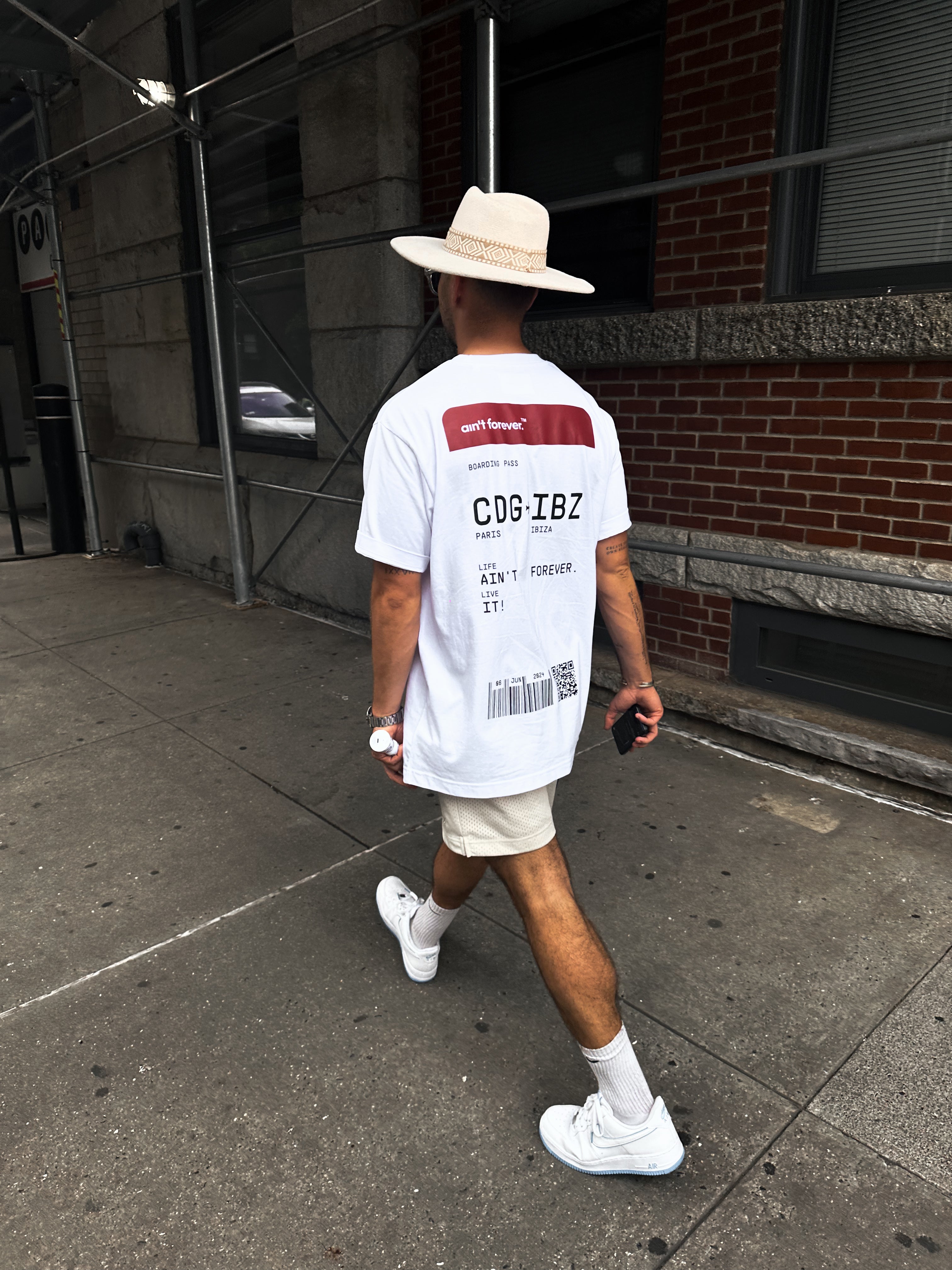 THE BOARDING PASS T-SHIRT (WHITE / RED)