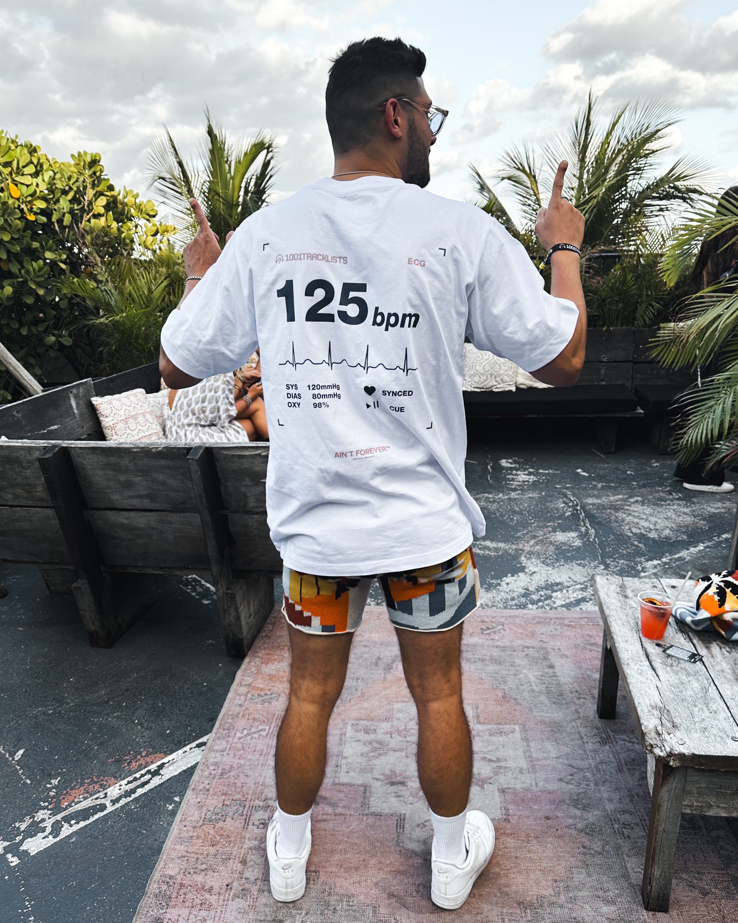 THE BPM T-SHIRT (1001TRACKLISTS)