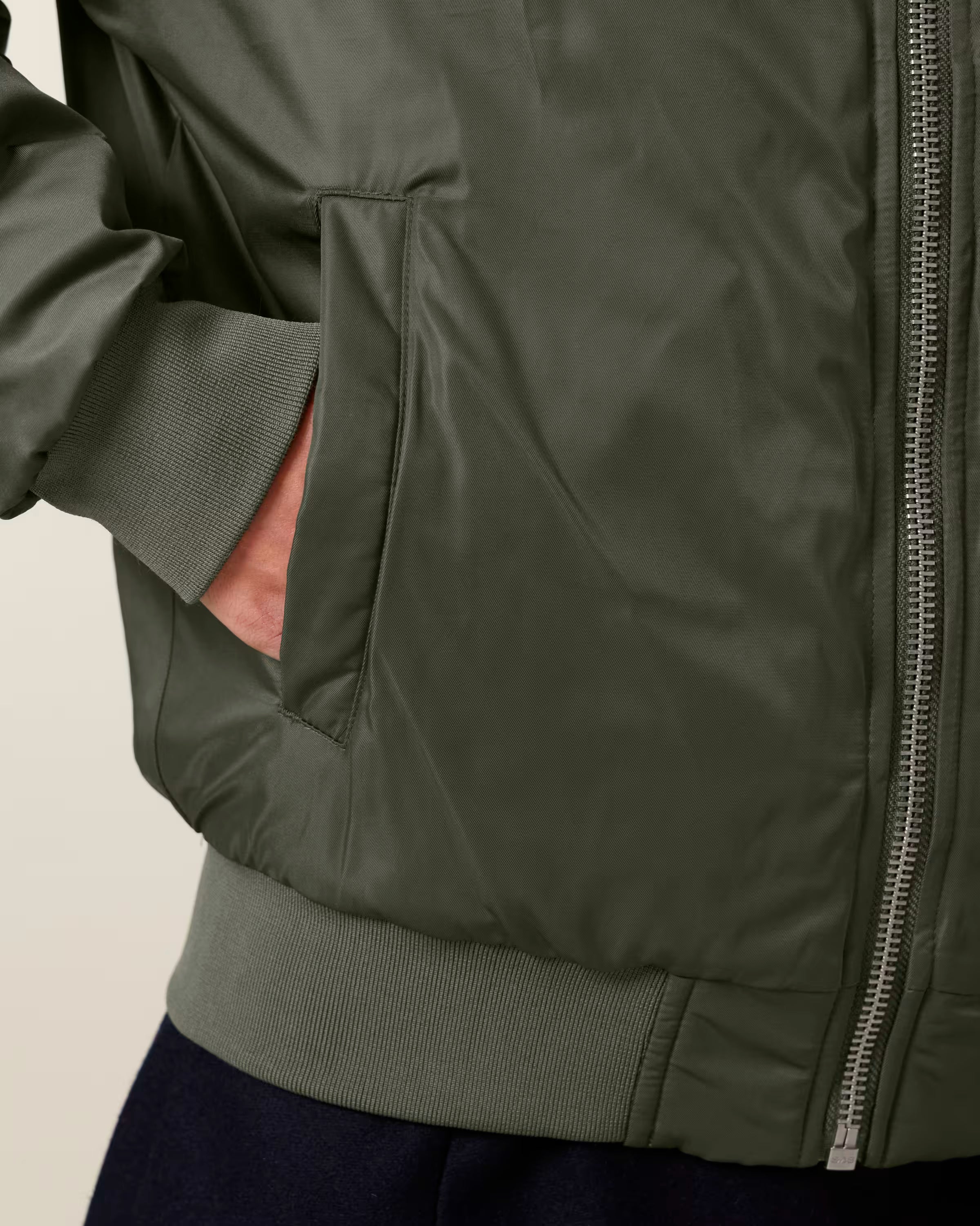THE ESSENTIAL BOMBER (KHAKI/PINK)