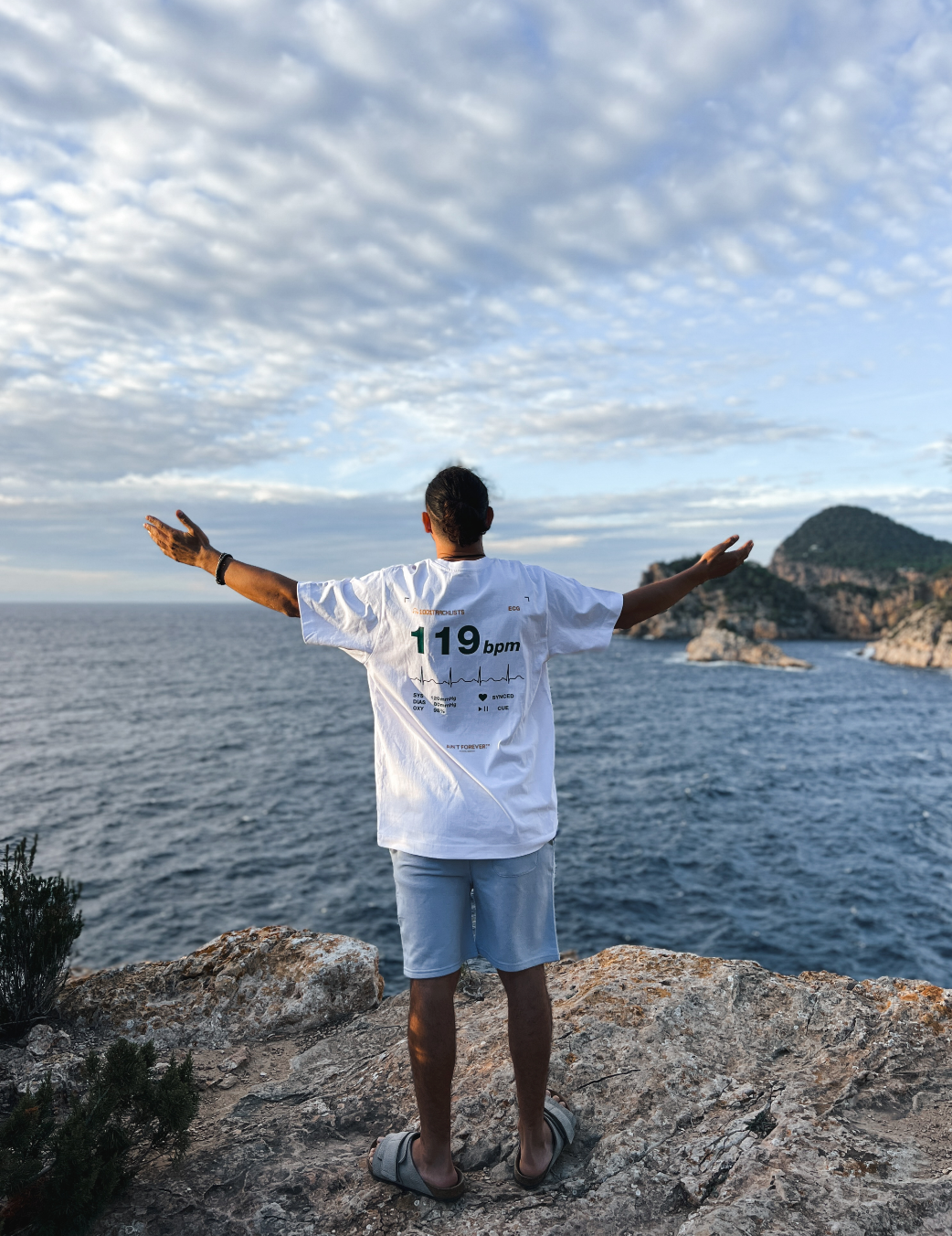 THE BPM T-SHIRT (WHITE / GREEN / 1001TRACKLISTS)