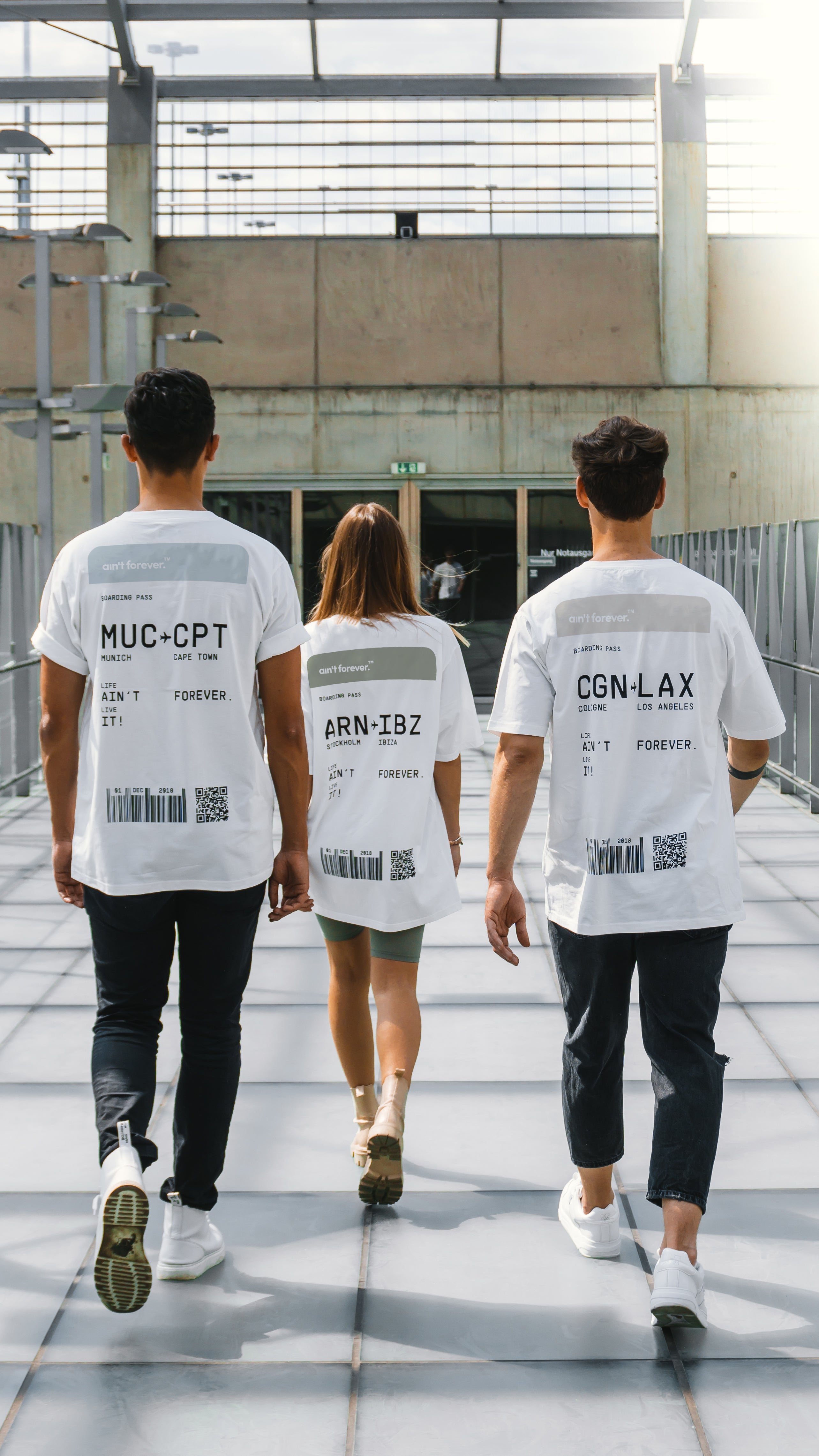 THE BOARDING PASS T-SHIRT (WHITE / OLIVE)