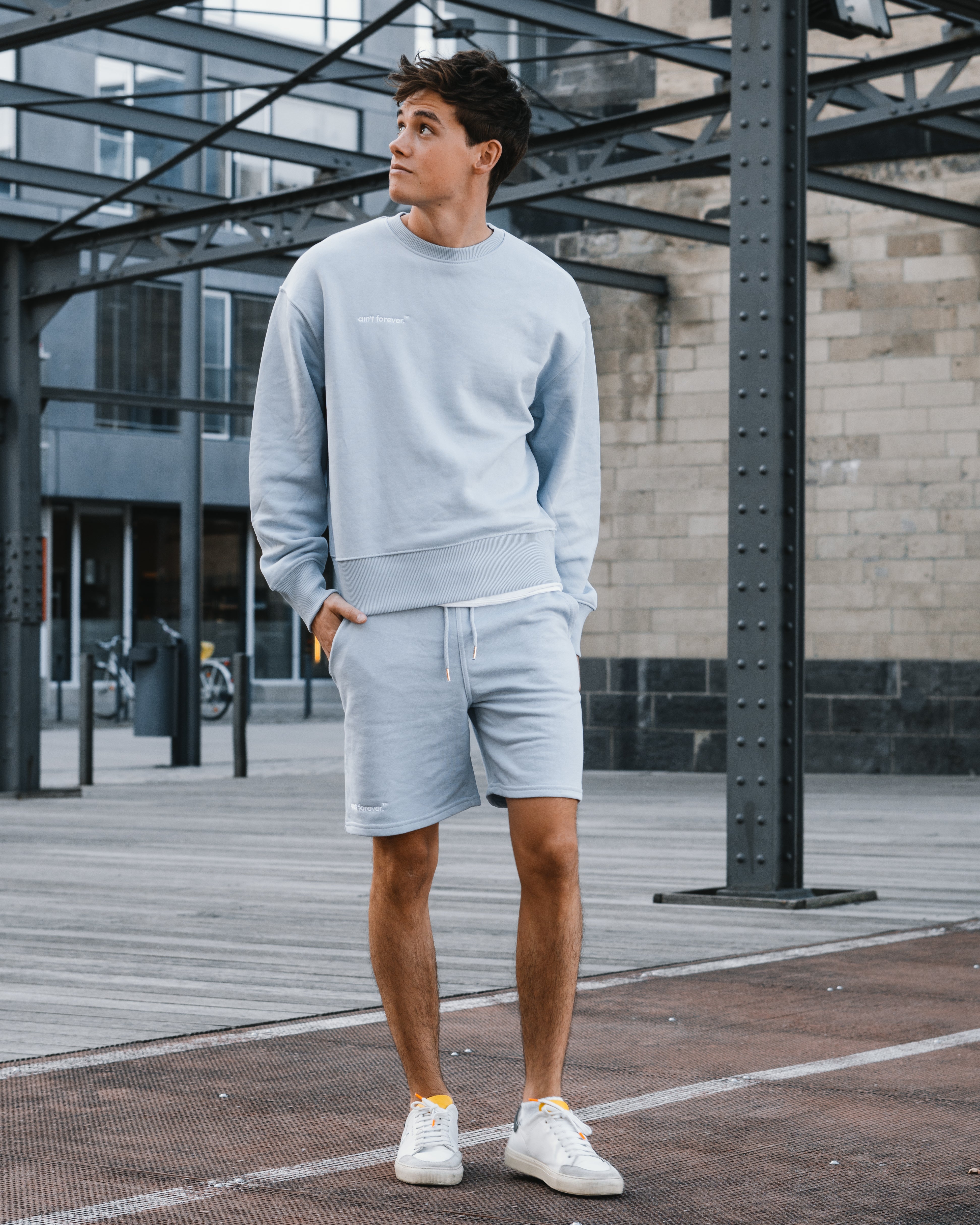 THE LOGO SHORTS (LIGHT BLUE / WHITE)