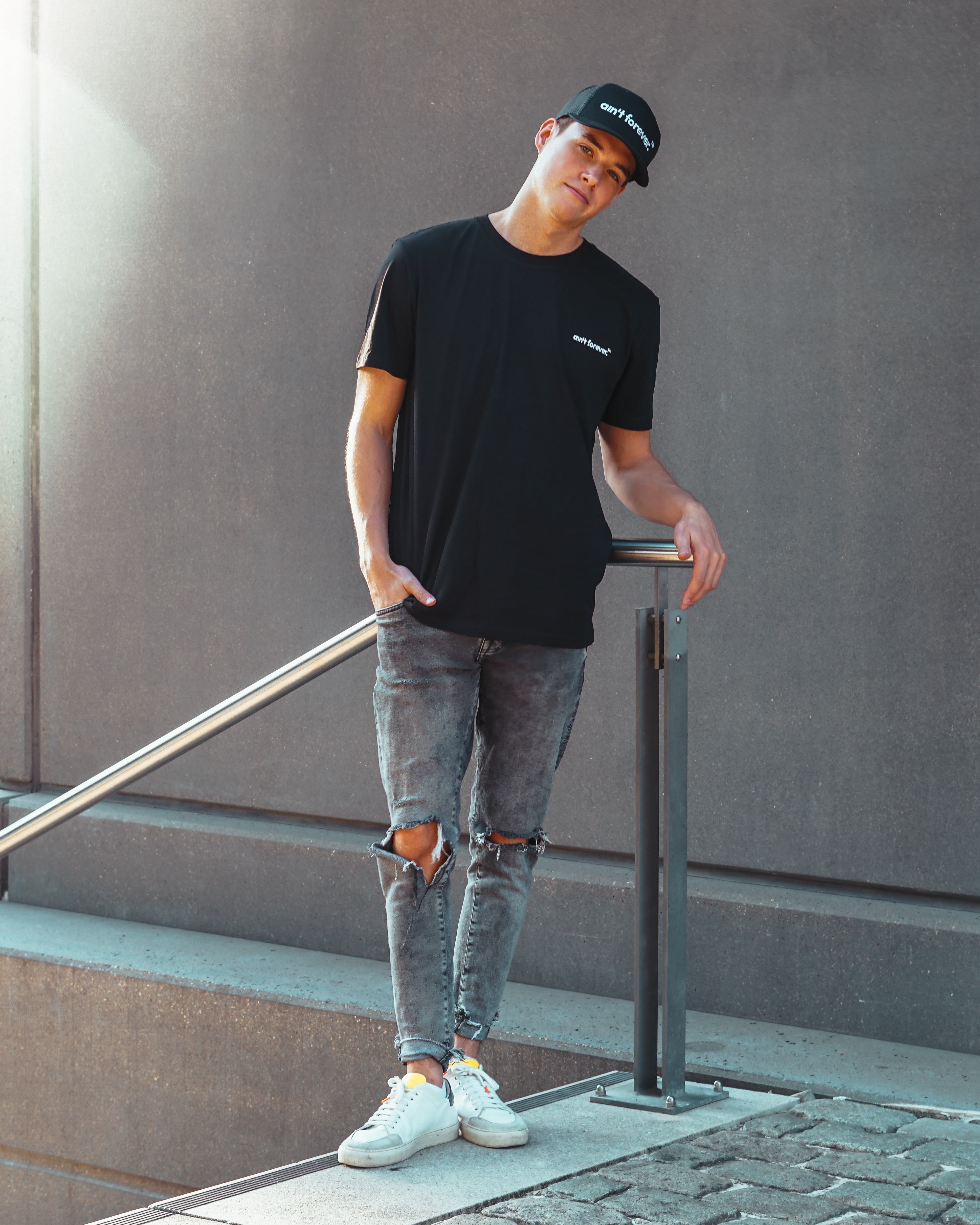 THE LOGO CAP (BLACK / WHITE)