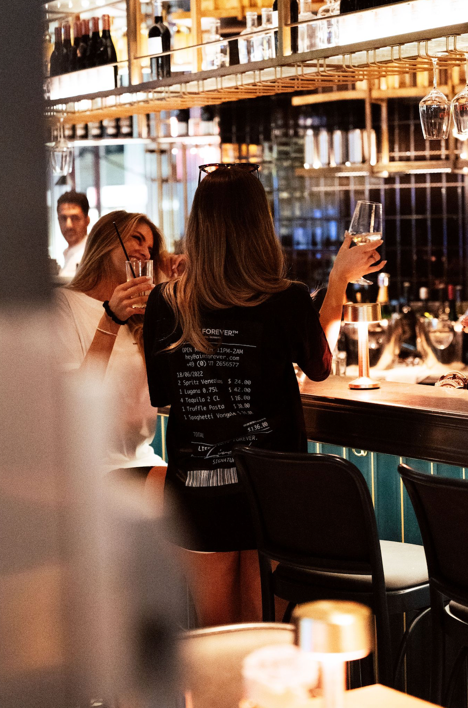 THE NIGHT OUT T-SHIRT (BLACK/BLACK)