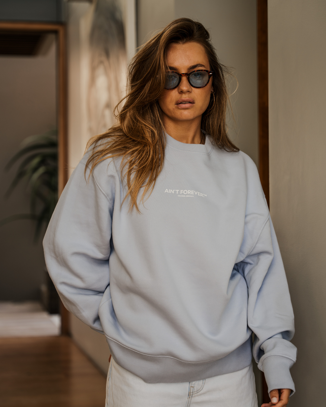 THE DEPARTURES SWEATSHIRT (SERENE BLUE / WHITE)