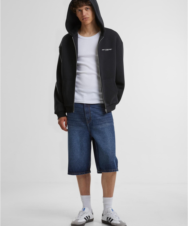 THE ESSENTIAL ZIPPER