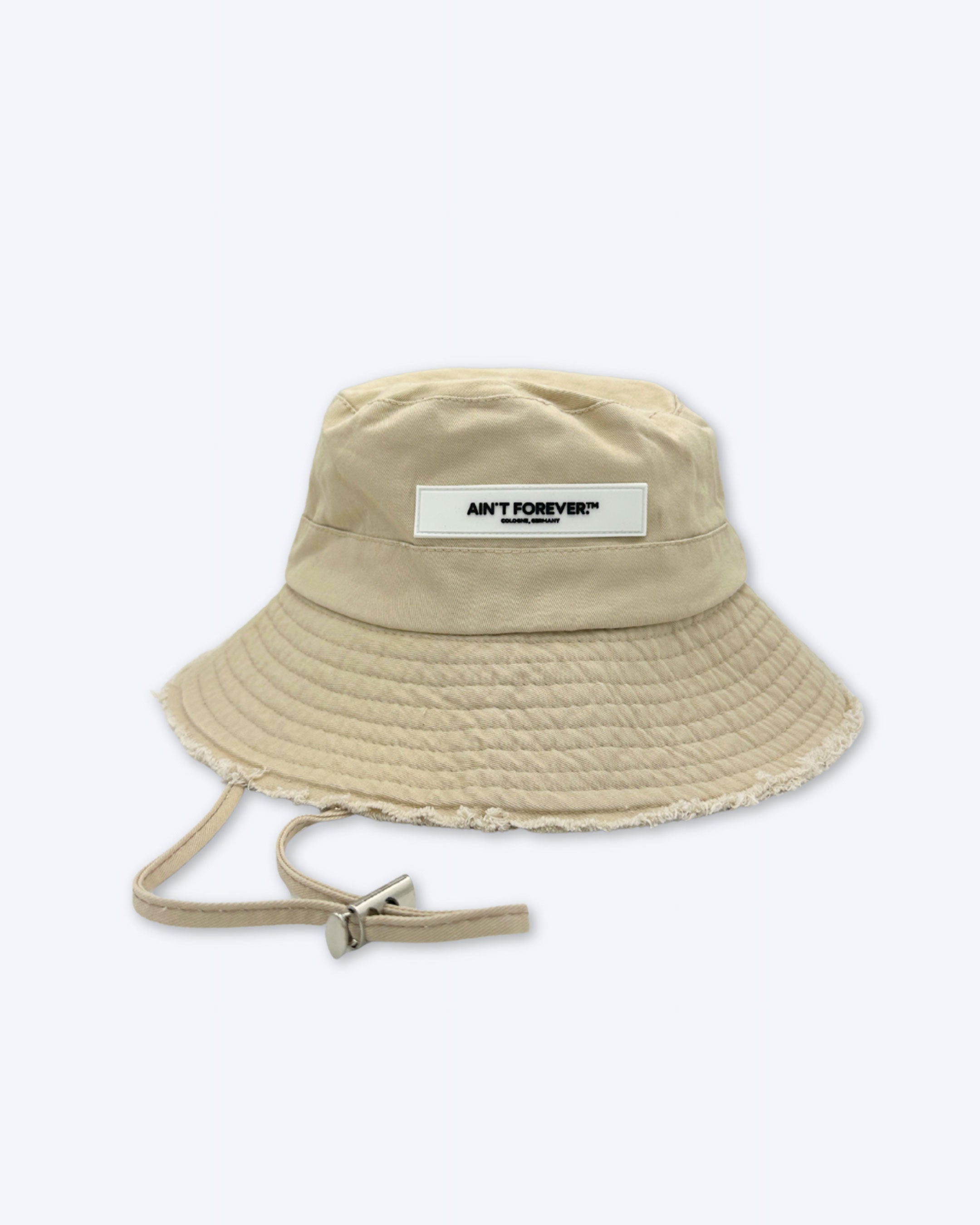 THE ESSENTIAL BUCKET HAT (BEIGE)