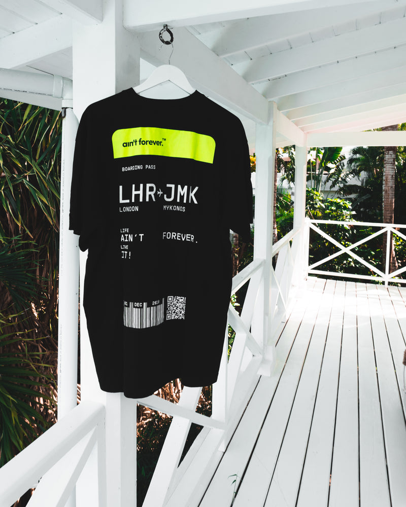 REGULAR FIT: NEON BOARDING PASS T-SHIRT