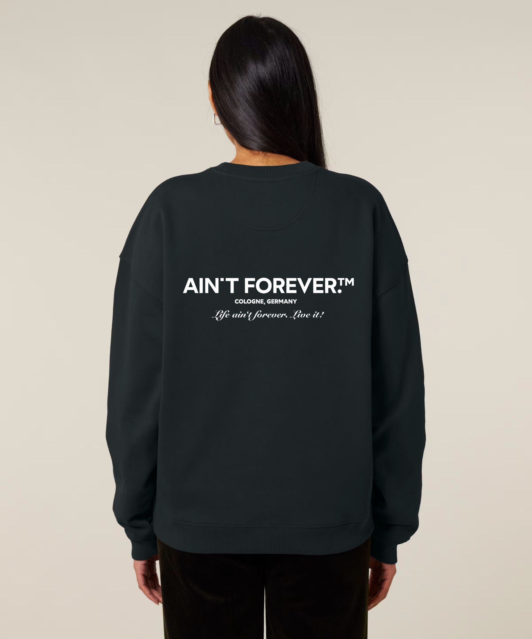 THE LIVE IT! SWEATSHIRT
