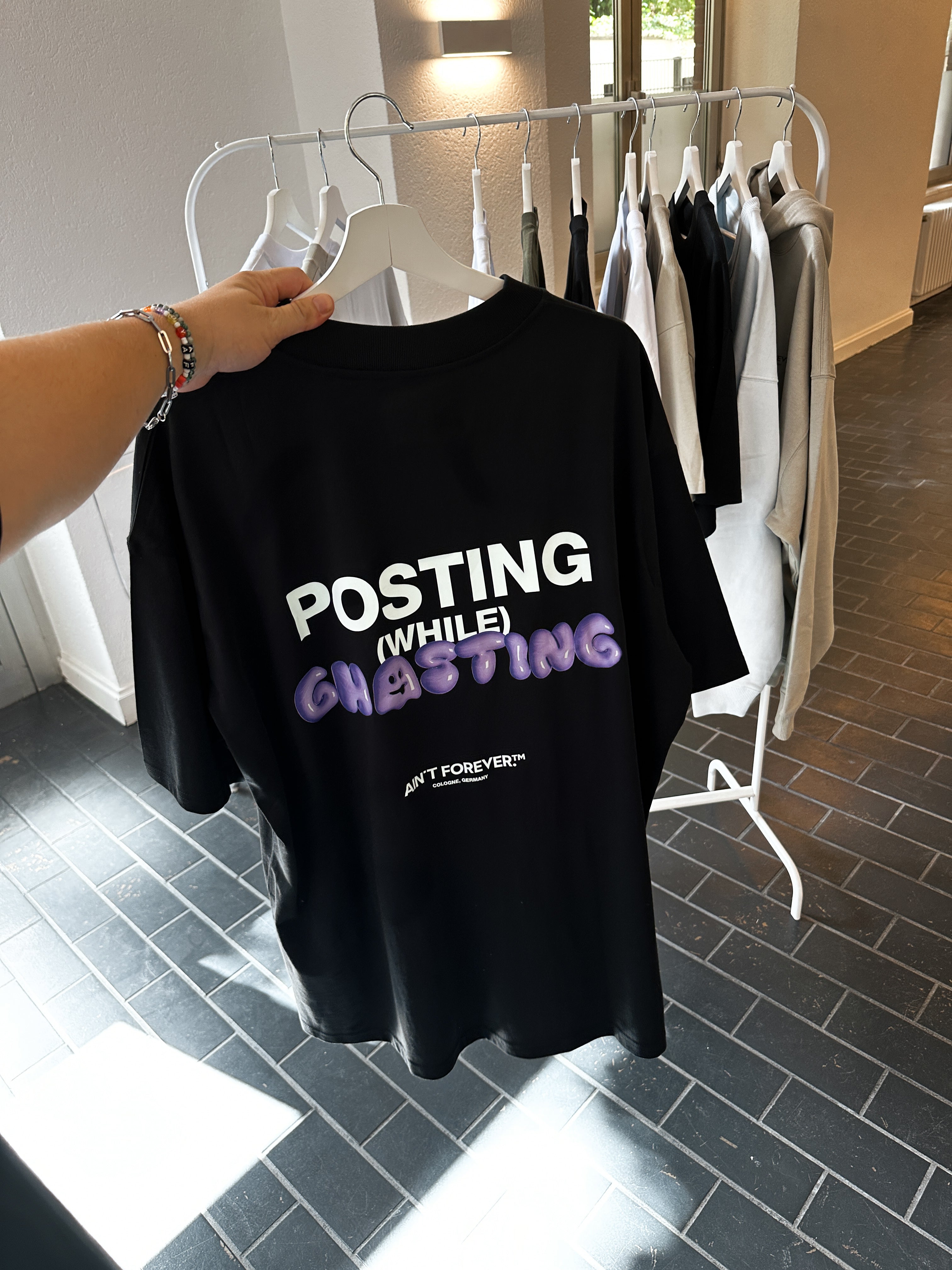 POSTING WHILE GHOSTING T-SHIRT (BLACK)