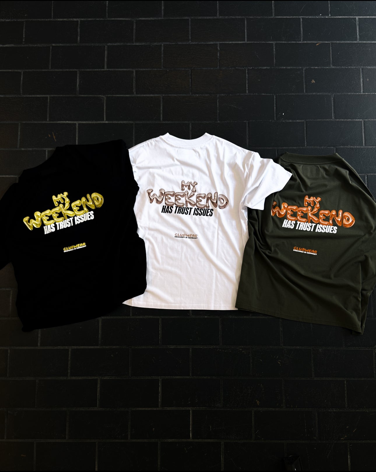 MY WEEKEND HAS TRUST ISSUES T-SHIRT (WHITE)