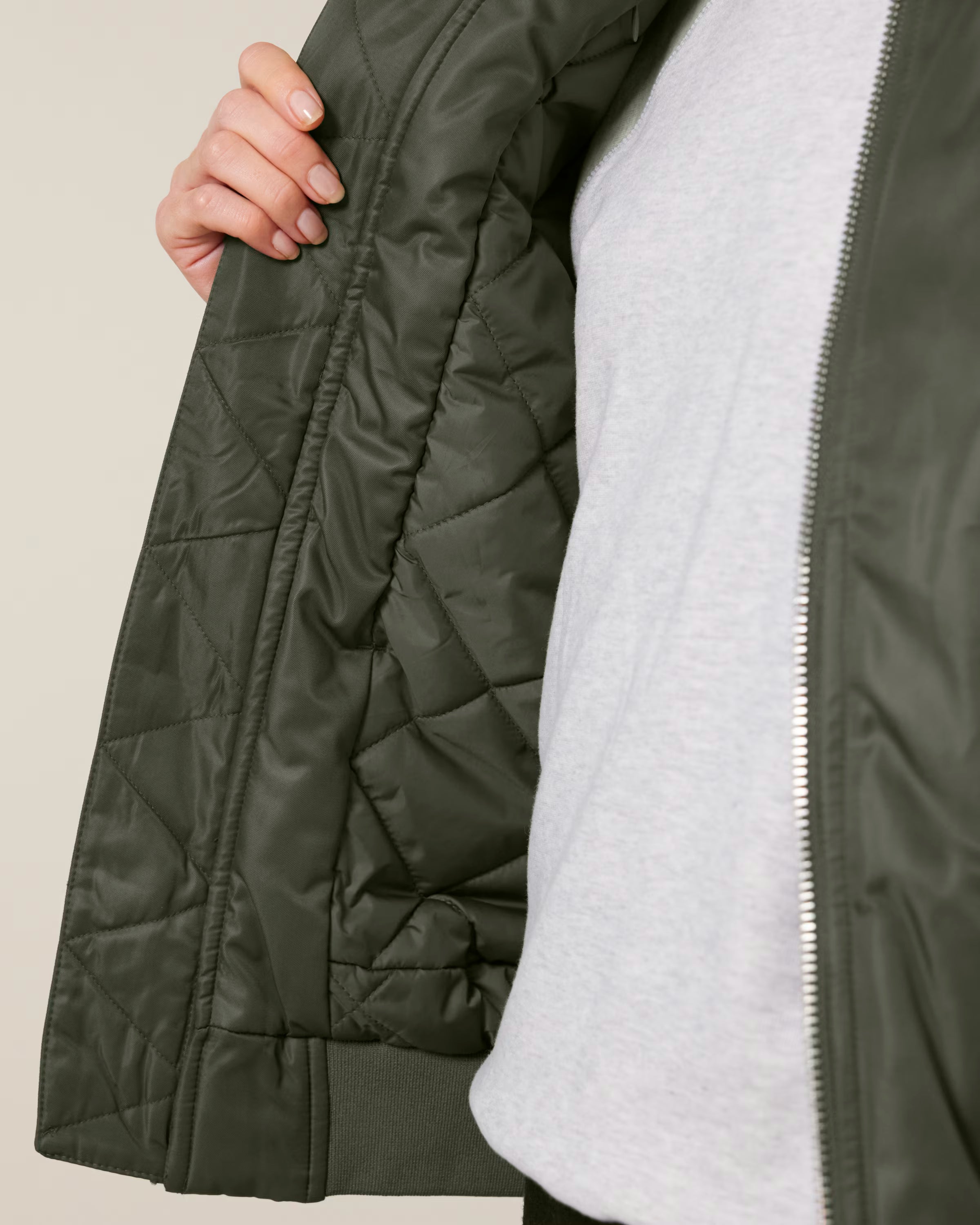 THE ESSENTIAL BOMBER (KHAKI/PINK)