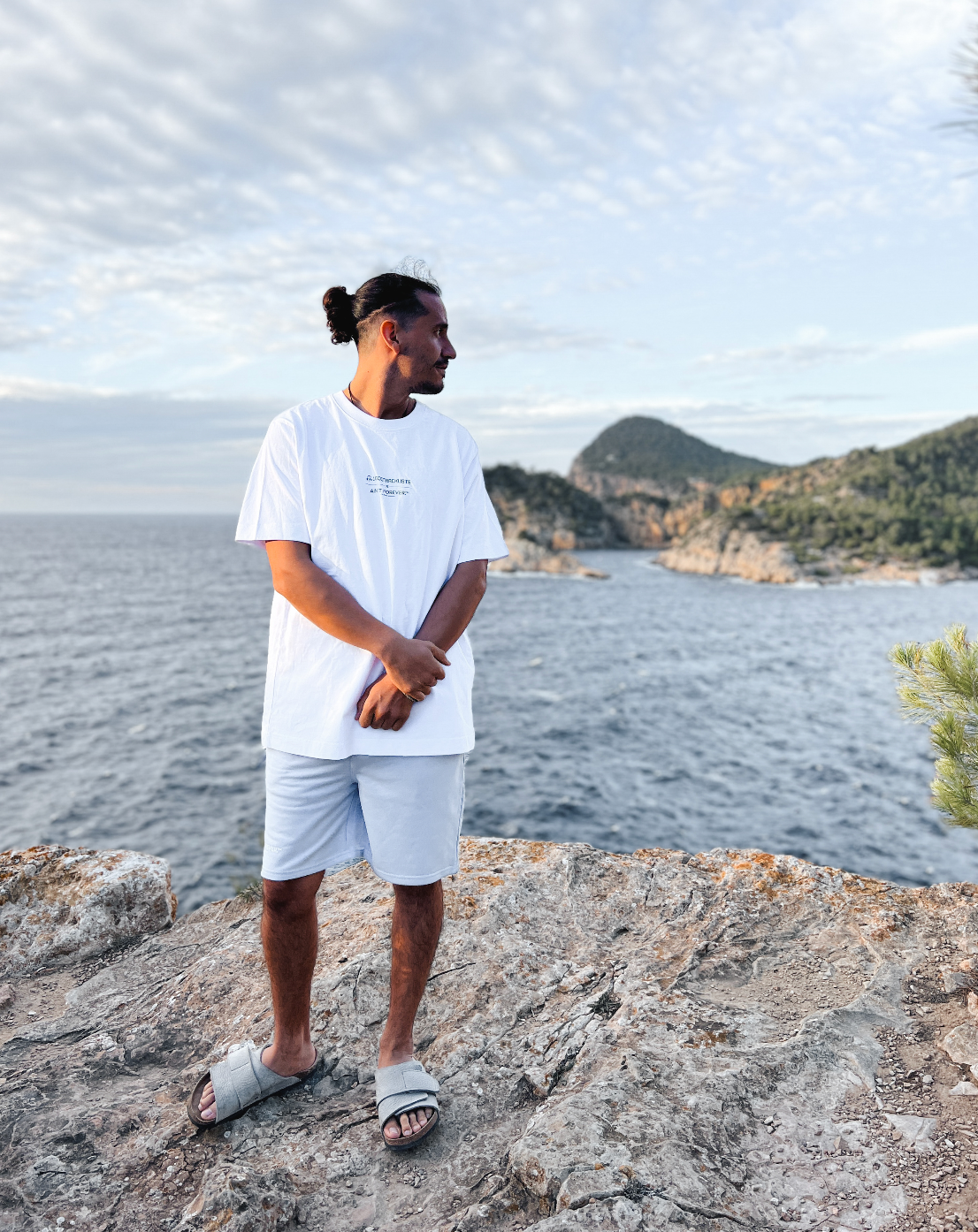 
                  
                    THE OVERSIZED BPM T-SHIRT X 1001TRACKLISTS (CONFIGURATOR)
                  
                