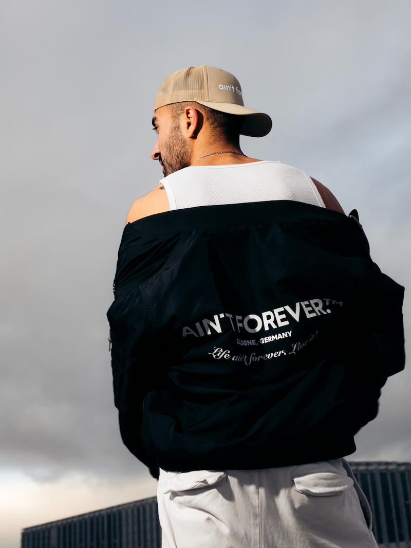 THE LOGO CAP (DESERT DUST / WHITE)