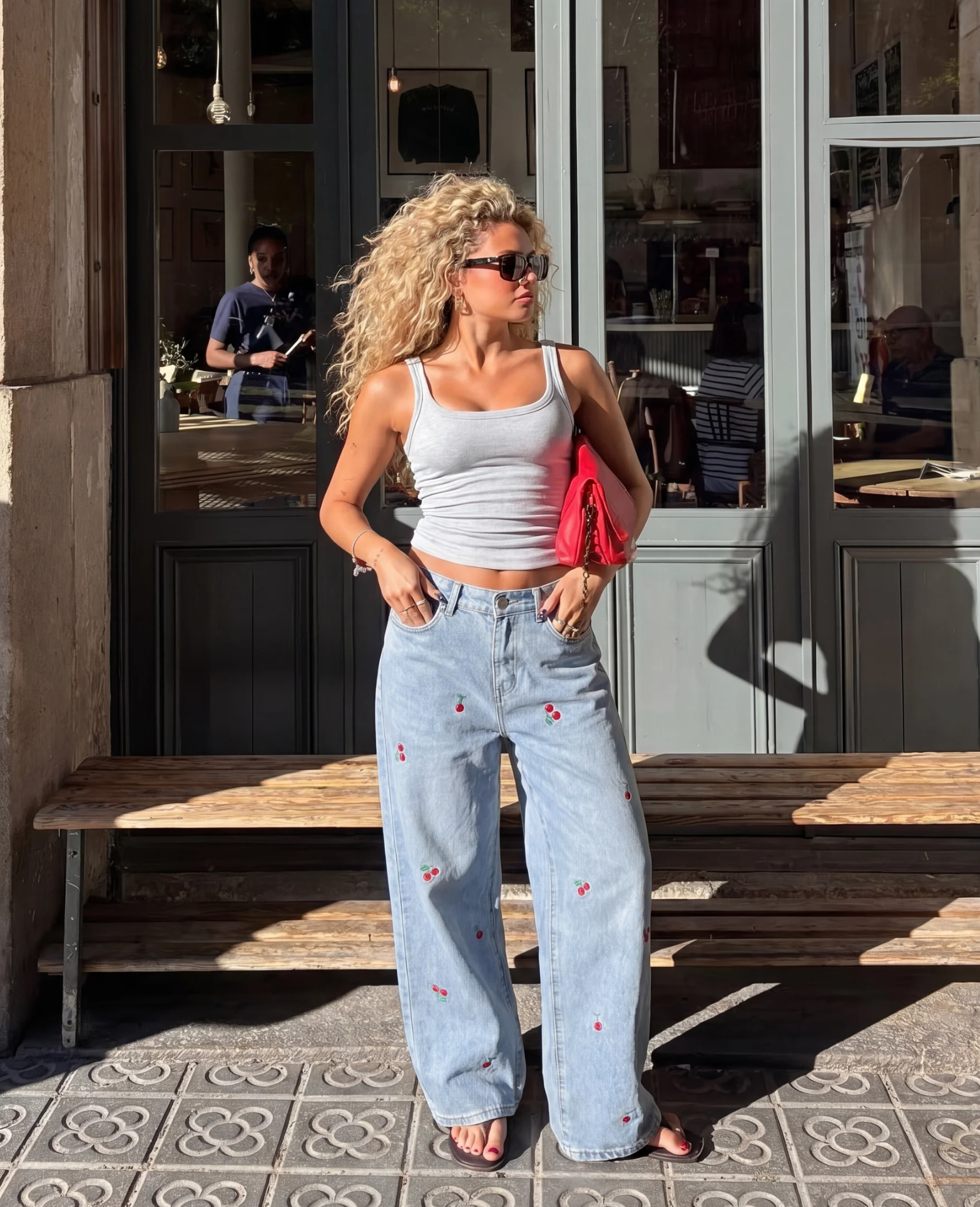 "CHERRY" - WOMEN'S LOOSE FIT JEANS
