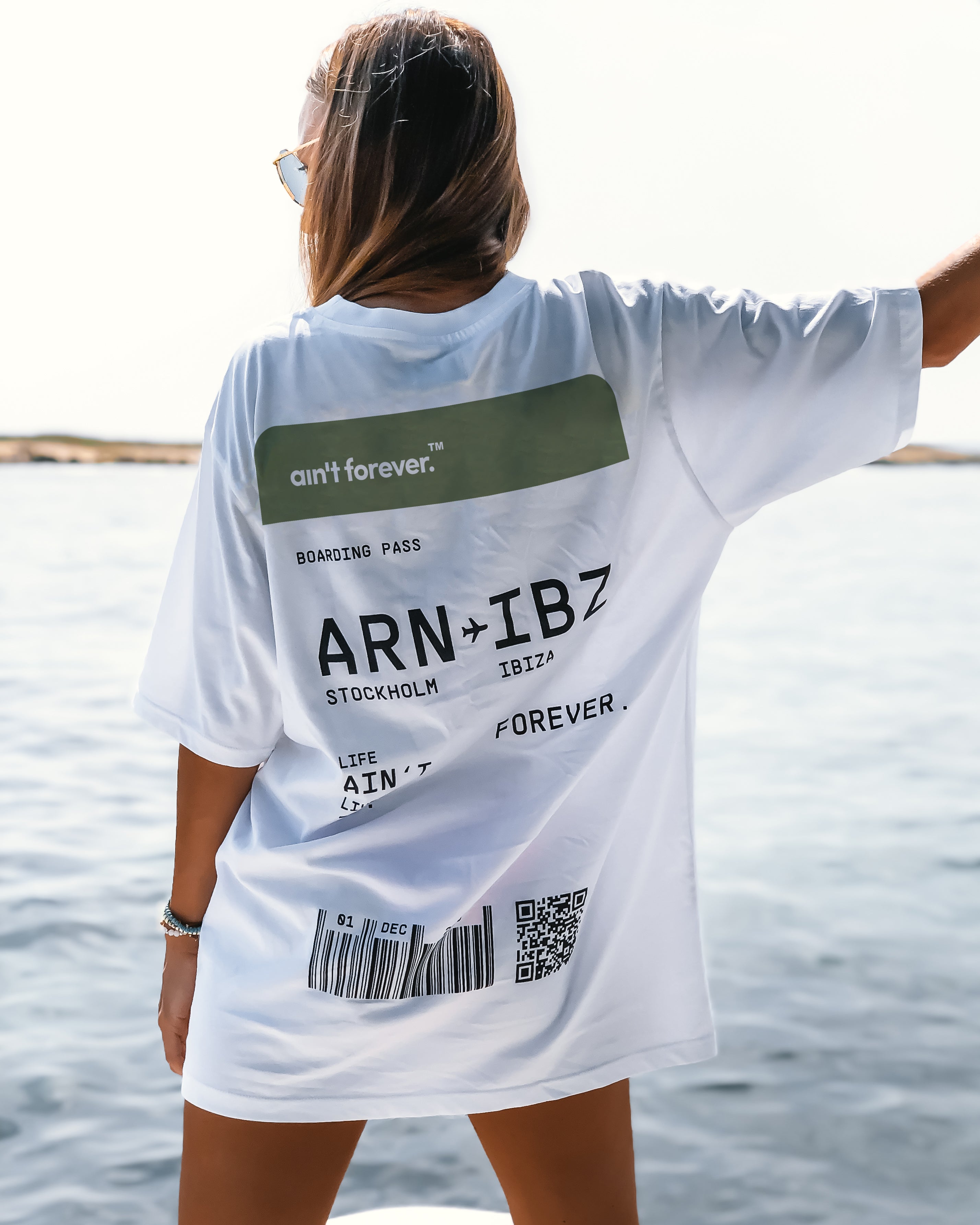 THE BOARDING PASS T-SHIRT (WHITE / OLIVE)
