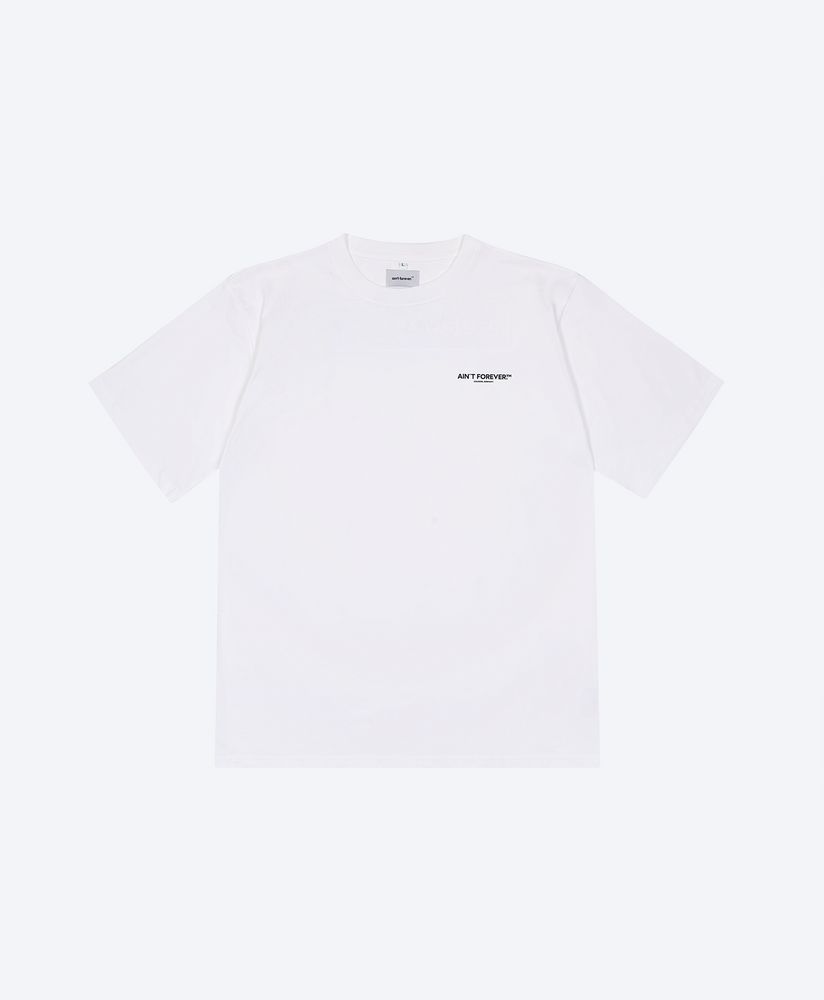 
                  
                    THE NIGHT OUT T-SHIRT (WHITE/BLACK)
                  
                