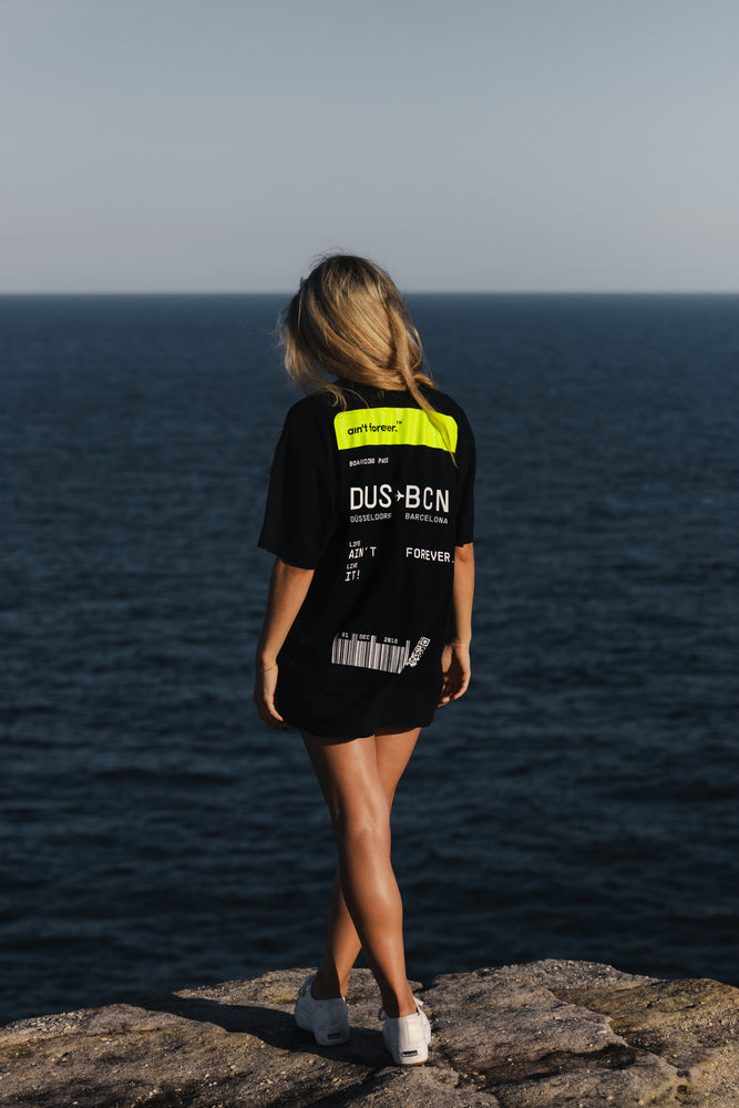 
                  
                    THE BLACK OVERSIZED BOARDING PASS T-SHIRT (SURPRISE EDITION)
                  
                